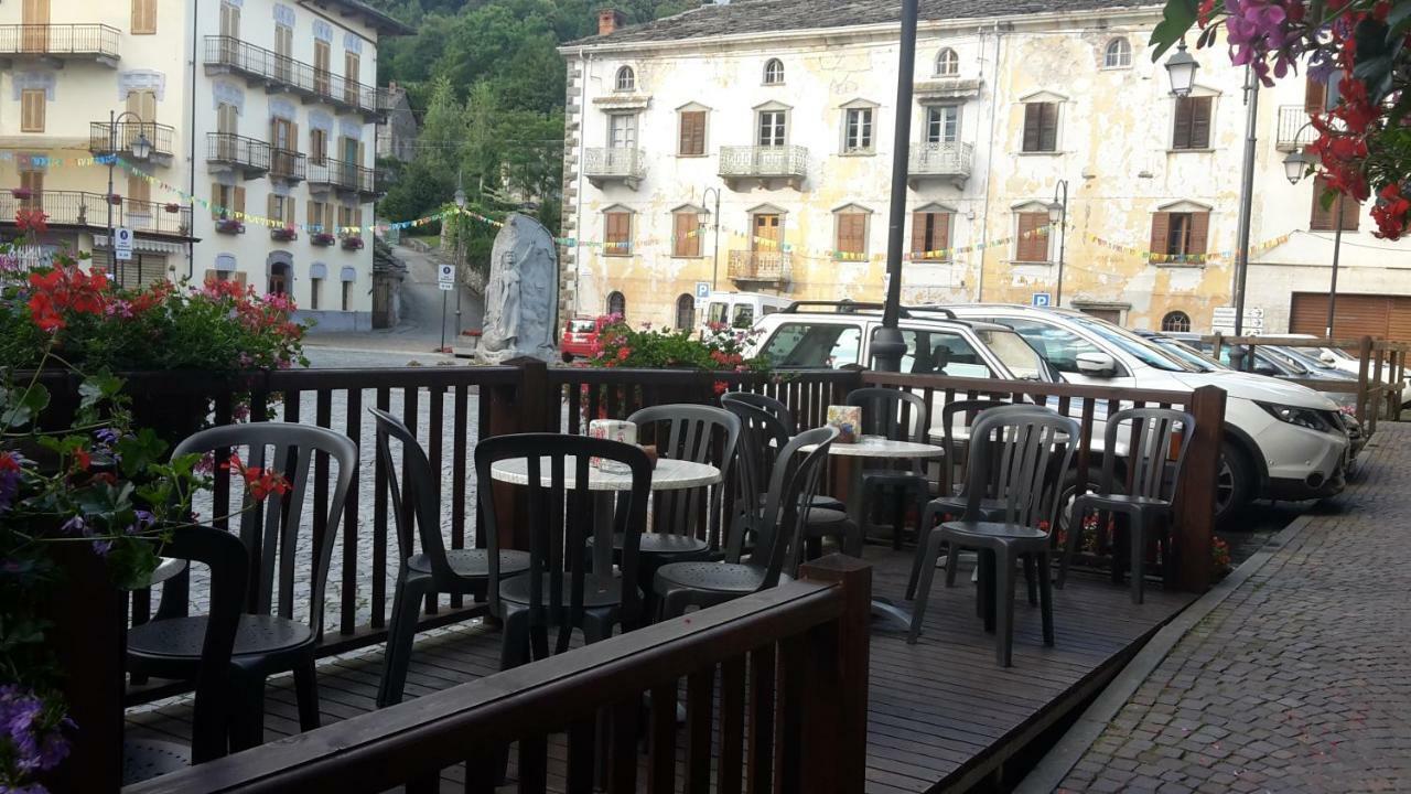 Albergo Ristorante Centro Vico Canavese Dış mekan fotoğraf