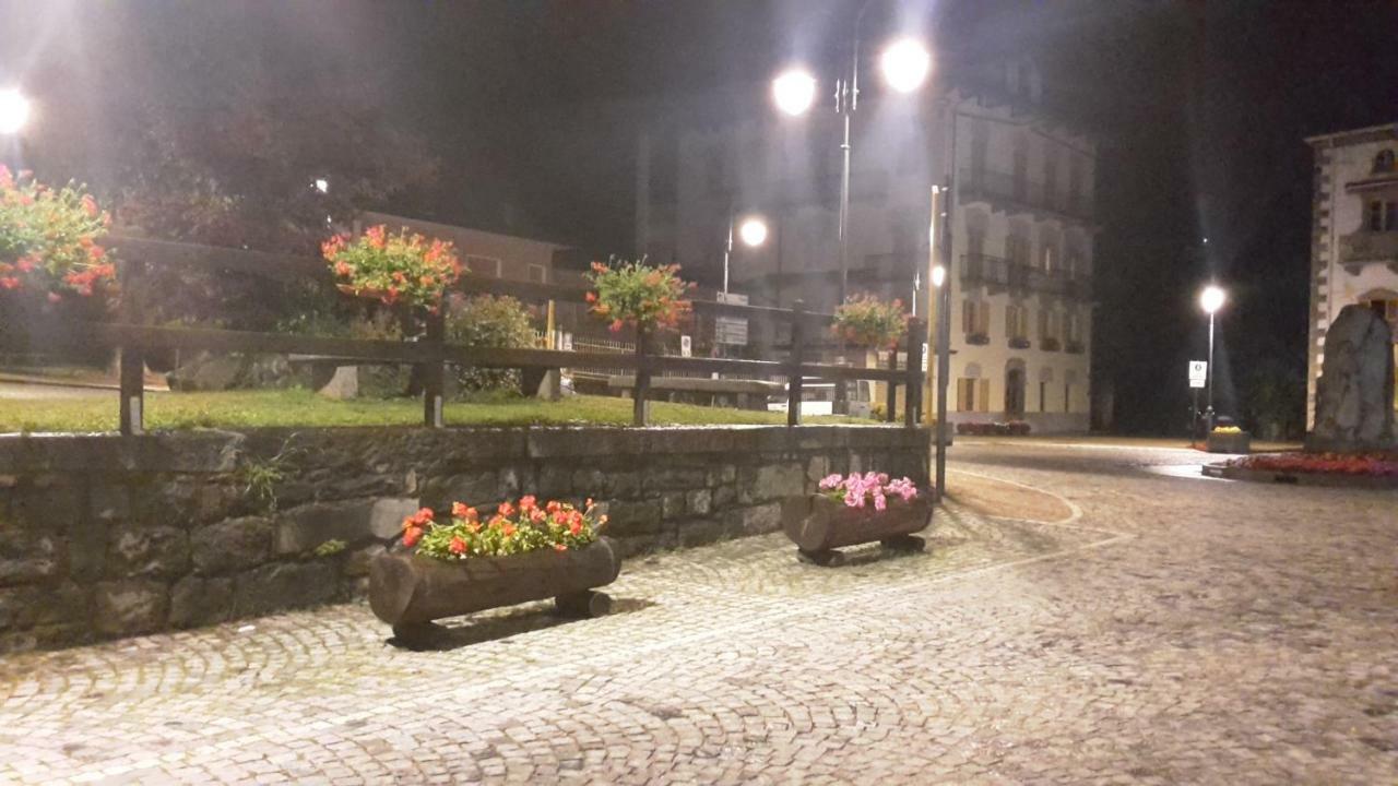 Albergo Ristorante Centro Vico Canavese Dış mekan fotoğraf