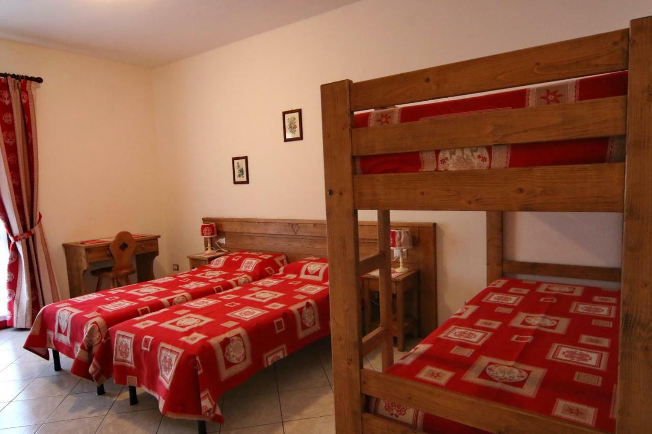 Albergo Ristorante Centro Vico Canavese Dış mekan fotoğraf